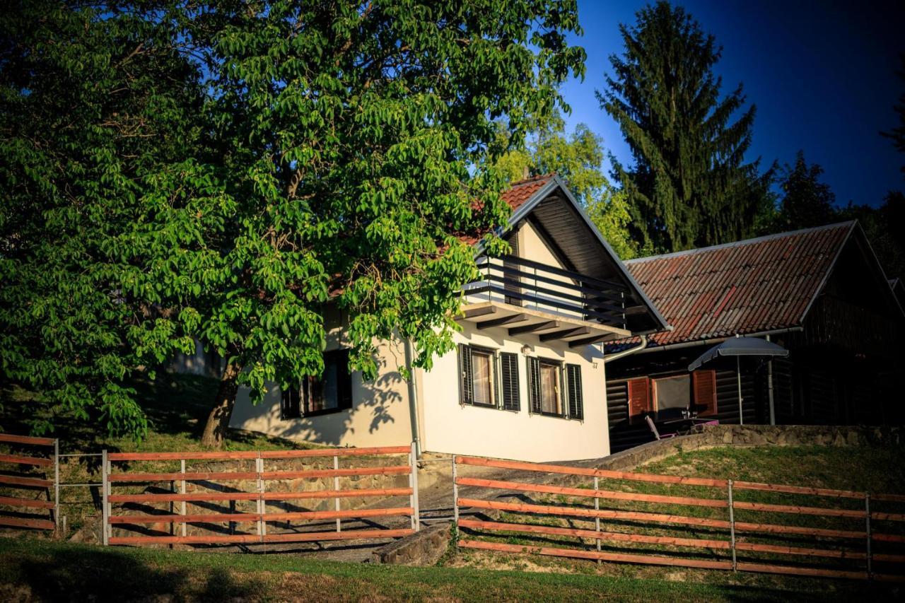 Orahovica Kuca Za Odmor, Ferienhaus, Holiday Home Rugas מראה חיצוני תמונה